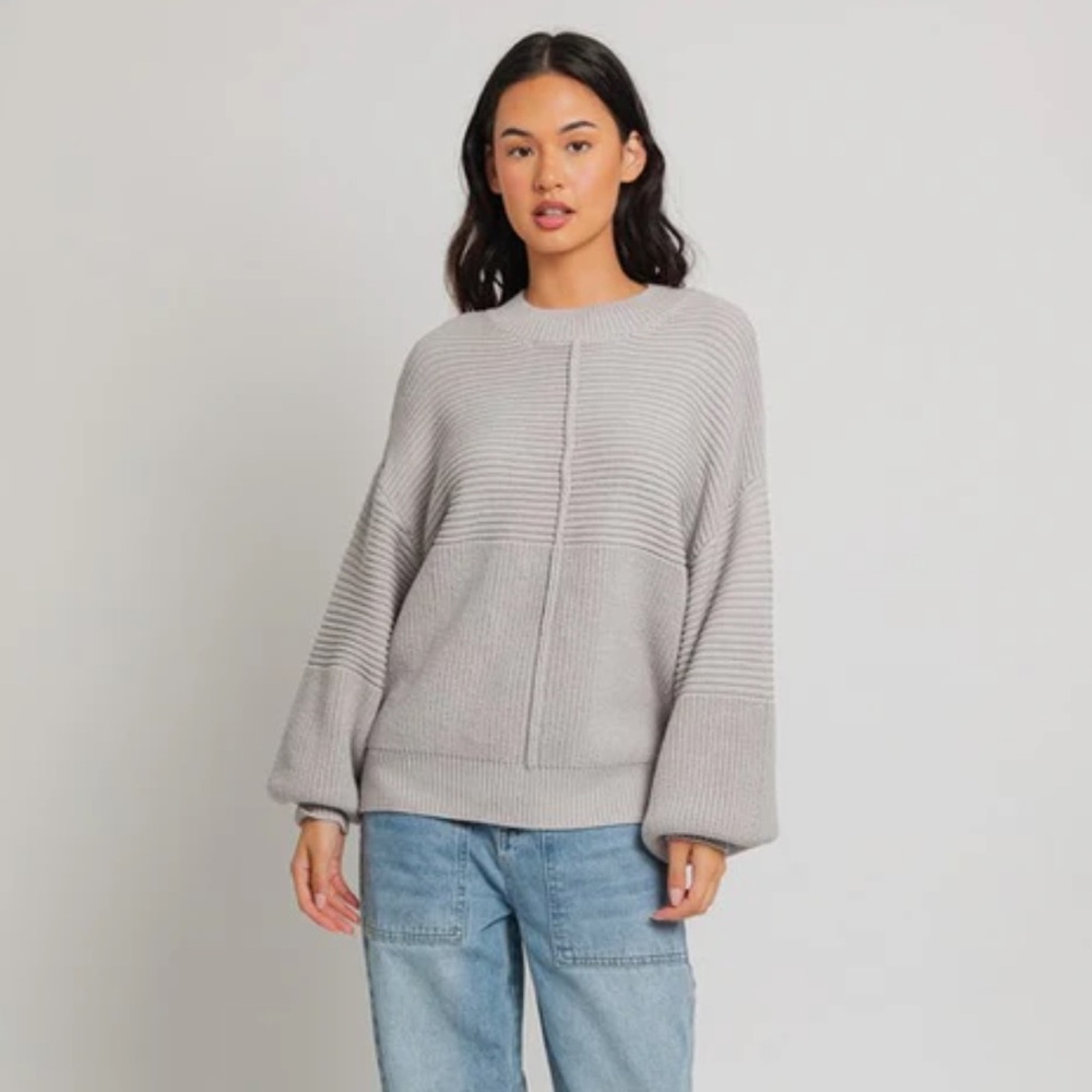 Cozy Gray Ribbed Sweater - Picture 6 of 7